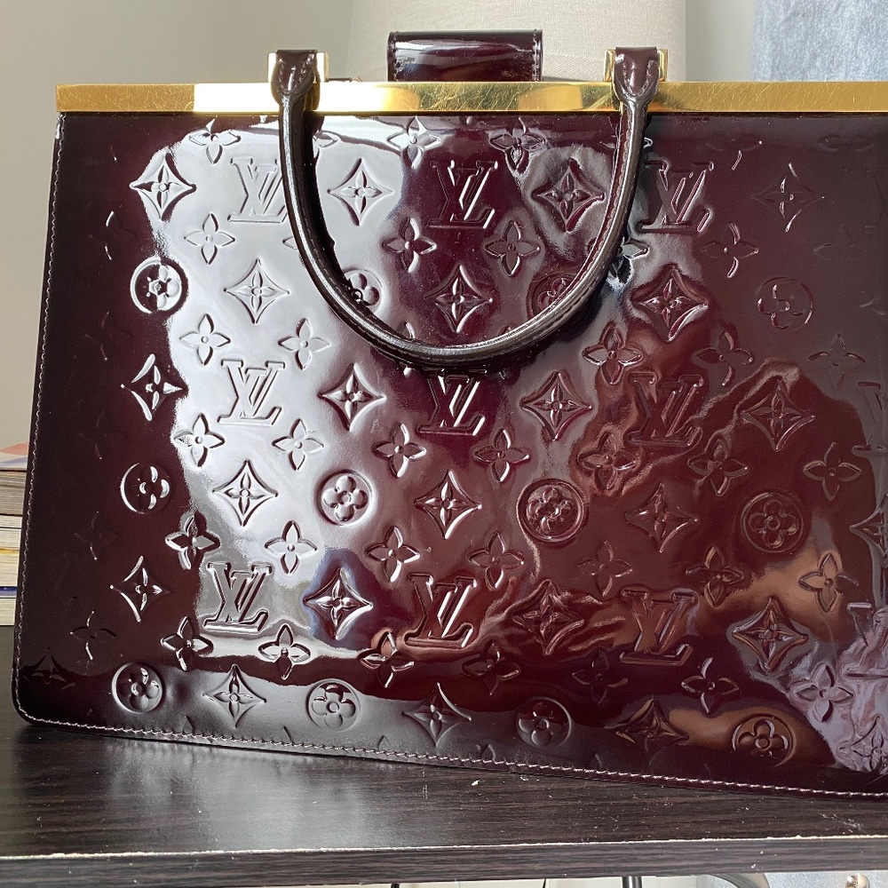 Louis Vuitton Vernis Deesse GM Bag